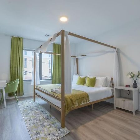 2 Bedroom 2 Bath Suite, Near American Dream And The Airport, Free Parking, King Bed And 2 Queen Beds, Washer And Dryer Orange Exteriör bild
