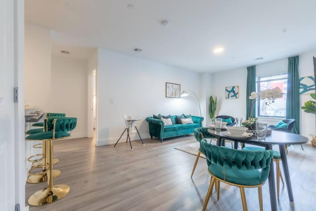 2 Bedroom 2 Bath Suite, Near American Dream And The Airport, Free Parking, King Bed And 2 Queen Beds, Washer And Dryer Orange Exteriör bild